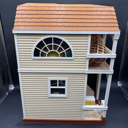 Disney Hannah Montana Malibu Beach House Doll House W/Furniture 2008 40x27