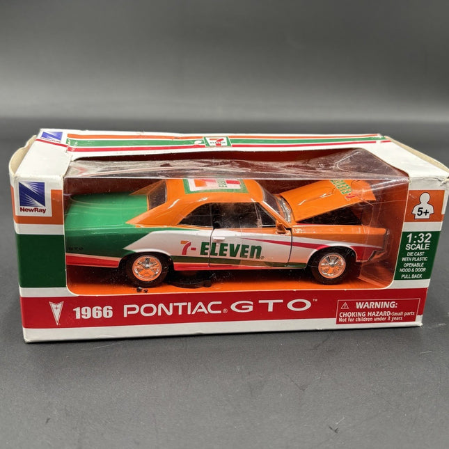 NEW RAY 1:32 SCALE 1966 PONTIAC GTO CAR, 7-ELEVEN SPONSOR