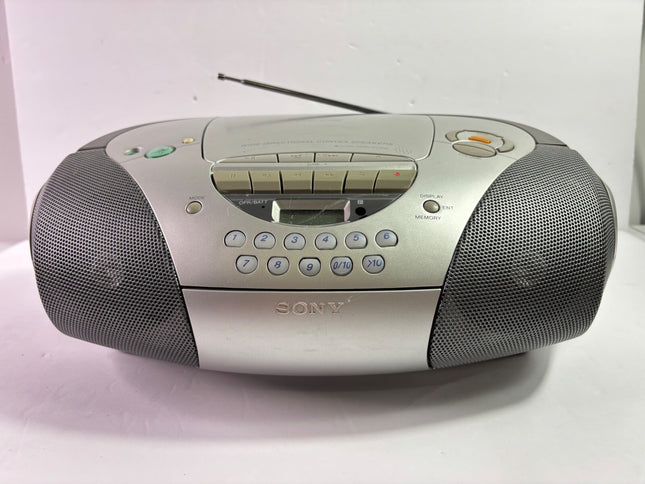 Sony CFD-S300 Megabass Boombox CD-Player/AM-FM Radio/Cassette Recording TESTED